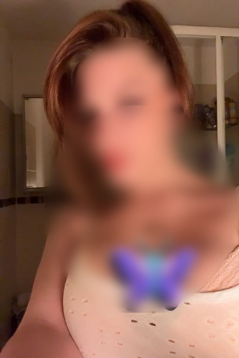 SecretLeslie