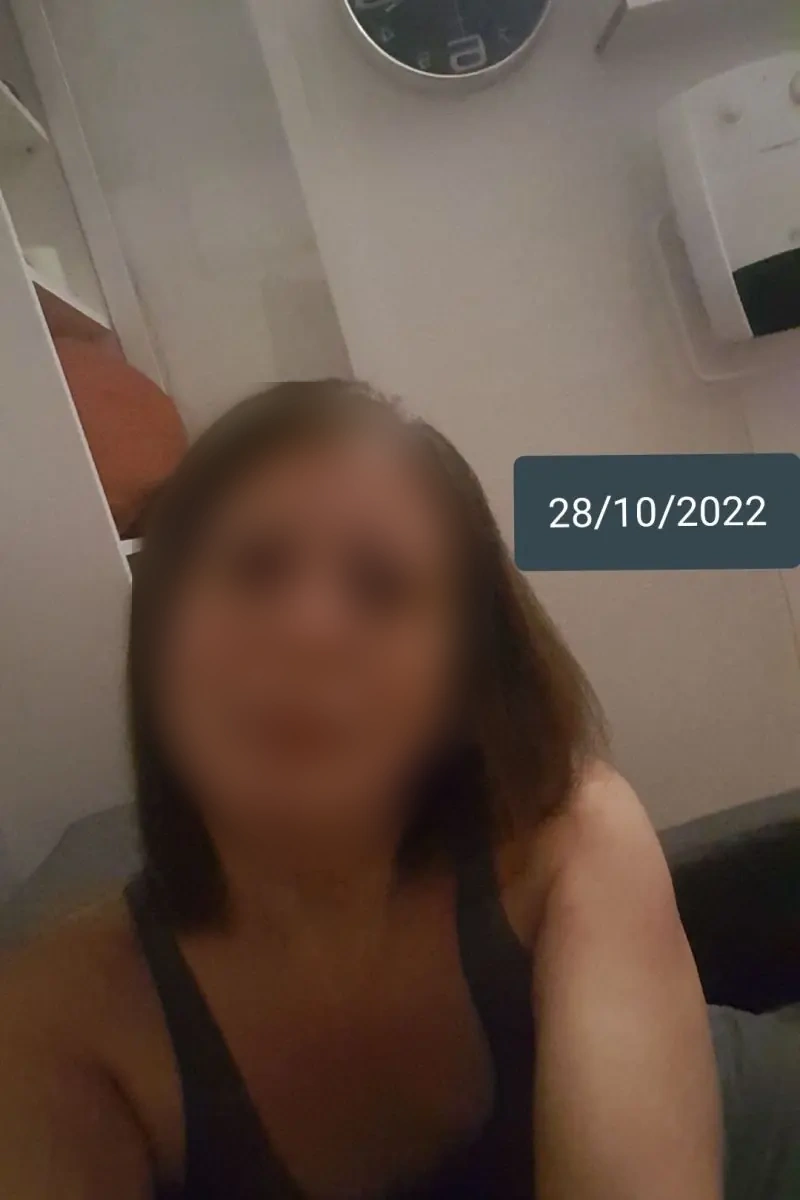 Envie de câlins coquins à Nanterre
